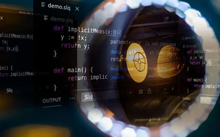 长兴 api php源码,下载的php源码怎么运行呢？